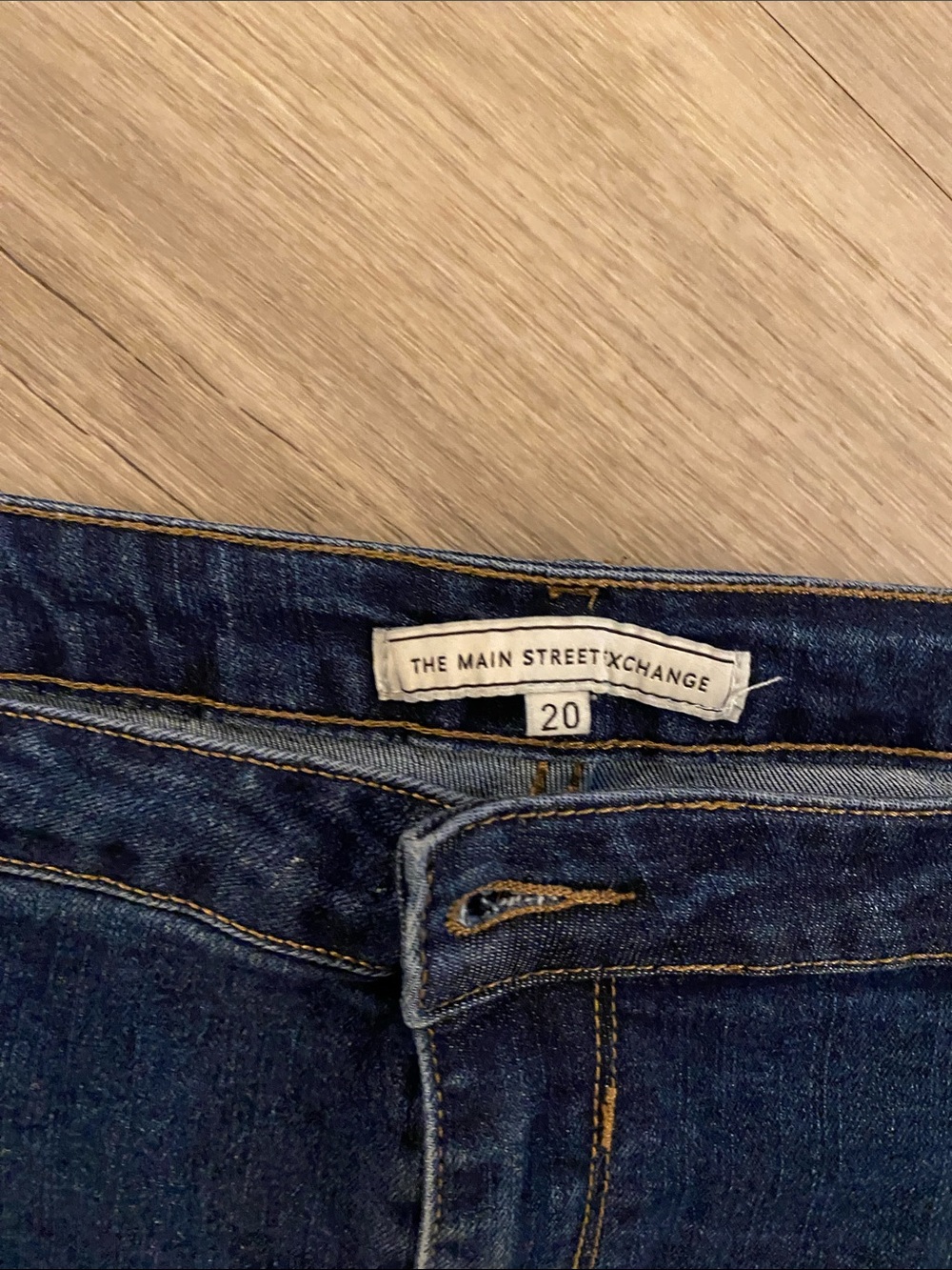 Main Street Exchange SZ 20 Dark Blue Distressed Denim Pencil Skirt - Picture 2 of 6